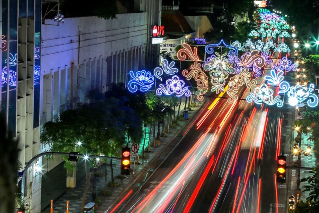 Hal-hal Menjengkelkan yang Ada di Jalan Tunjungan Surabaya