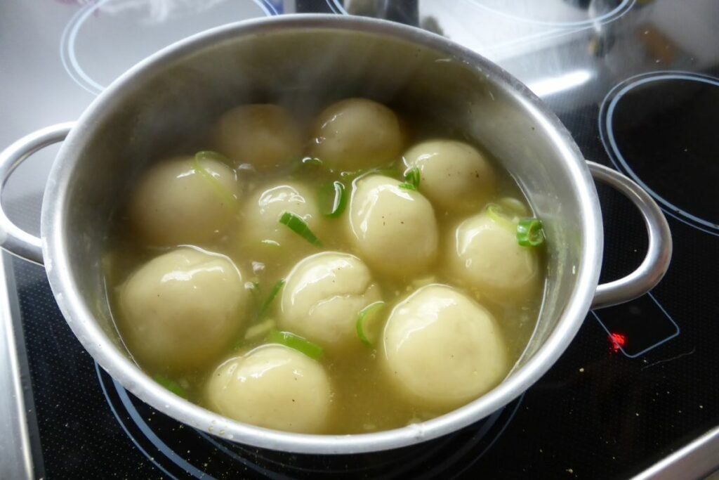 Cilok Bakso, Inovasi Paling Aneh dan Cenderung Menyalahi Kodrat