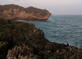 Pantai Gesing Gunungkidul, Tempat Terbaik buat Healing dan Berburu Ikan Segar yang Kini Tinggal Kenangan