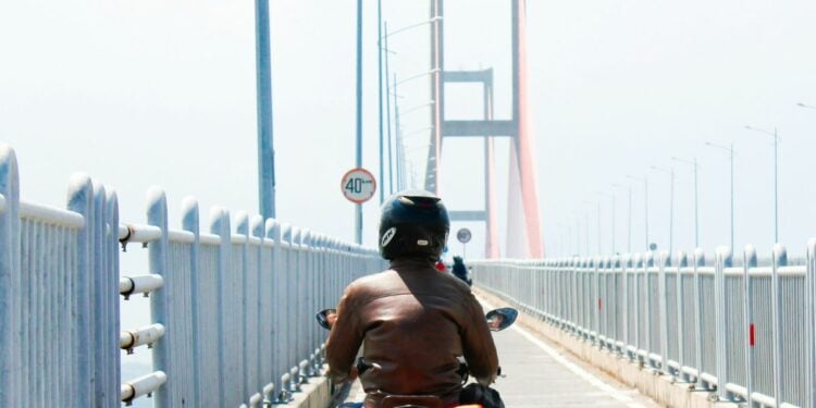 Bangkalan Madura Adalah Korban Utama dari Jembatan Suramadu, Bukan Surabaya