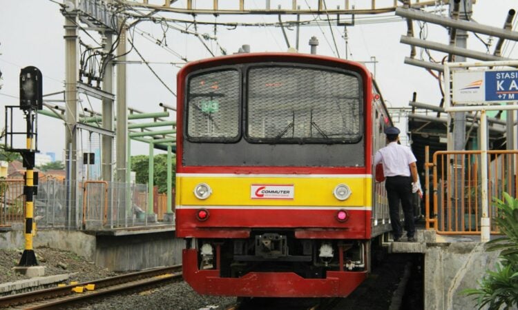 Lagu “Go Go Kota Solo” Alasan Saya Suka Naik KRL Jogja-Solo Mojok.co