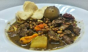 Brongkos, Kuliner Jogja yang Perlu Dapat Sorotan. Jangan Gudeg dan Bakpia Melulu