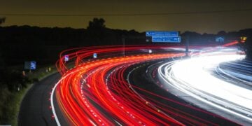 Pelase, Stop Menggunakan Bahu Jalan Tol sebagai Jalur Menyalip!