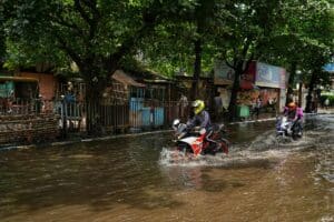 Pasar Lama, Daerah Paling Menyedihkan di Kabupaten Gresik Ketika Musim Hujan