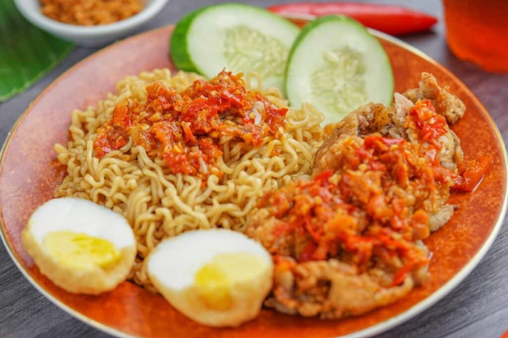 3 Varian Indomie Paling Pedas yang Bikin Nangis