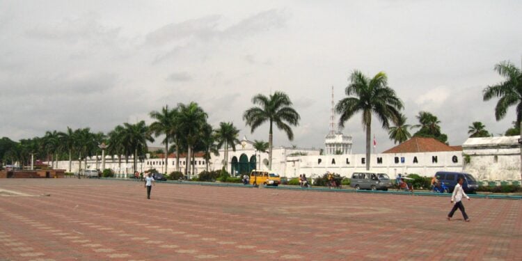 Benteng Kuto Besak, Tempat Wisata Palembang yang Meresahkan  Mojok.co