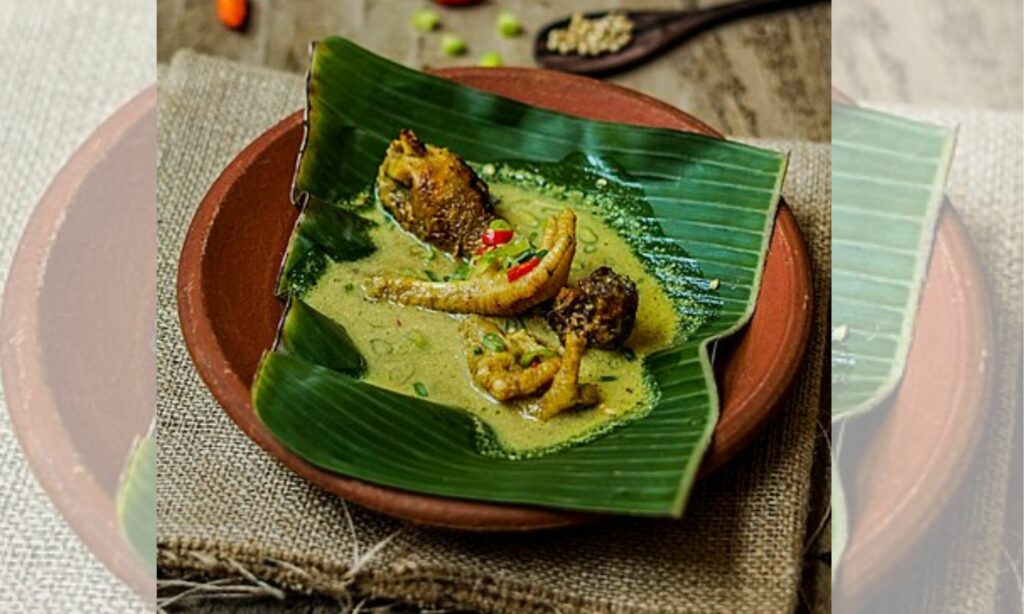 Mengenal Ayam Lodho, Kuliner yang Diperebutkan Warga Trenggalek dan Tulungagung Mojok.co