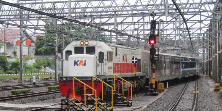Kereta Api Logawa New Generation Bikin Saya Kaget: Kereta Ekonomi Rasa Eksekutif