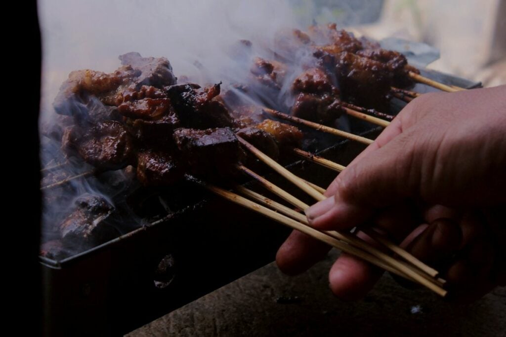 Sate Ayam Ponorogo Lebih Enak Mengalahkan Sate Ayam Madura