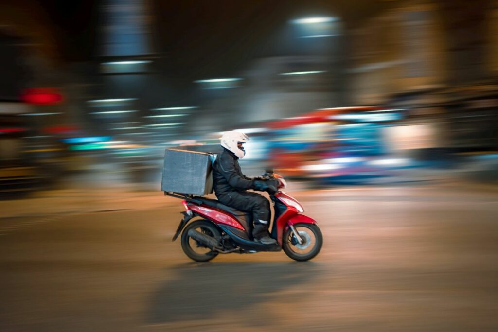Jasa Delivery Makanan Sekitar Kampus: Ide Bisnis Sederhana buat Mahasiswa, Bisa Cuan hingga 2 jutaan