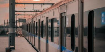 Stasiun Surabaya Gubeng- Simbol Perpisahan dan Kemarahan (Pexels)