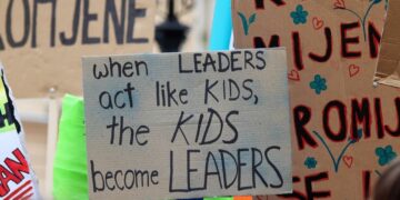 ASN Demo, Pemantik Api-api Perjuangan yang Selama Ini Dipadamkan oleh Raja-raja Palsu