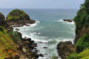 Bukit Pengilon Gunungkidul Memang Indah, tapi Mohon Maaf Saya Kapok Berkunjung ke Sana