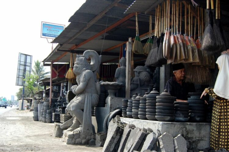 3 Oleh-oleh Muntilan Magelang yang Bisa Dibawa Pulang selain Jajanan Toko Nyonya Pang