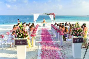 Intimate Wedding Sulit Dilakukan di Desa: Kamu Bakal Dicap Terlalu Pelit atau Hamil Duluan