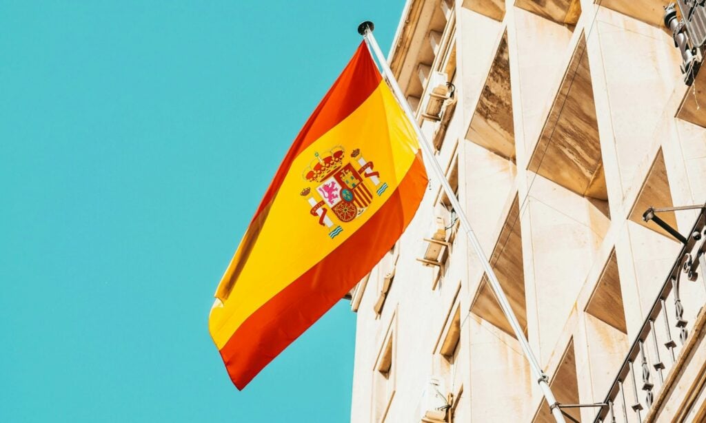 5 Hal yang Lumrah di Spanyol, tapi Nggak Wajar di Indonesia Mojok.co