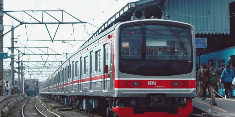 Alasan Emak-emak Cikarang Memenuhi dan Jadi Raja KRL Tujuan Tanah Abang jawa timur