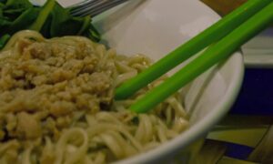 Hal Sepele yang Dilakukan Penjual Mie Ayam tapi Bikin Kesel Setengah Mati