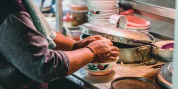 Dosa Pedagang Bubur Ayam Khas Jakarta yang Berjualan di Jogja Mojok.co