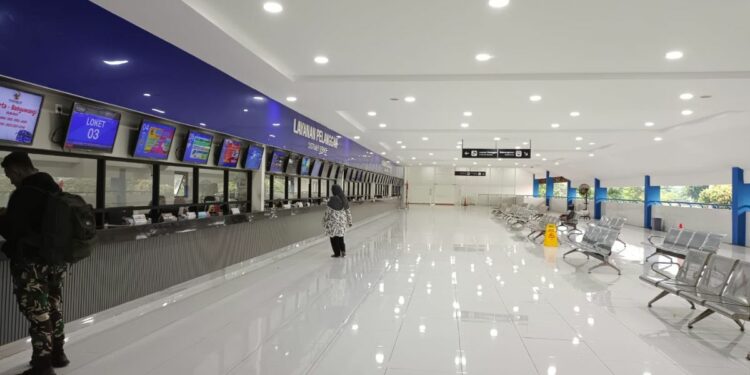 Terminal Kampung Rambutan: Diam Bikin Ngeri, Bergerak Tiba-tiba Renovasi Jakarta Timur