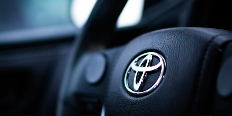 Mobil Innova Reborn, Mobil yang Bisa Dianggap sebagai Investasi Terbaik sekaligus Mesin Penghasil Uang innova reborn diesel