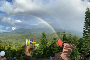 Pengalaman Berkunjung ke Wisata Bukit Gandrung Kediri: Rutenya Menguras Mental, tapi Dibayar Lunas dengan Pesona di Atas Awan