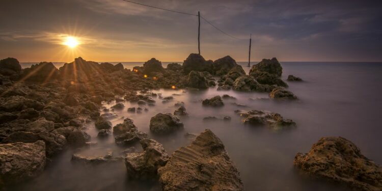 Lamongan Semakin Suram di Balik Gemerlap Mojokerto dan Tuban