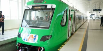 7 Kelebihan dan Kekurangan Kereta Bandara YIA yang Perlu Diketahui Calon Penumpang