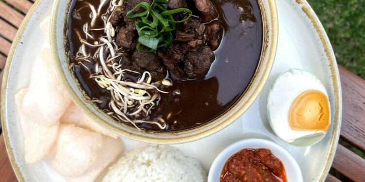 Rawon Jogja Sangat Mengecewakan dan Menyalahi Kodrat Kuliner (Pexels)