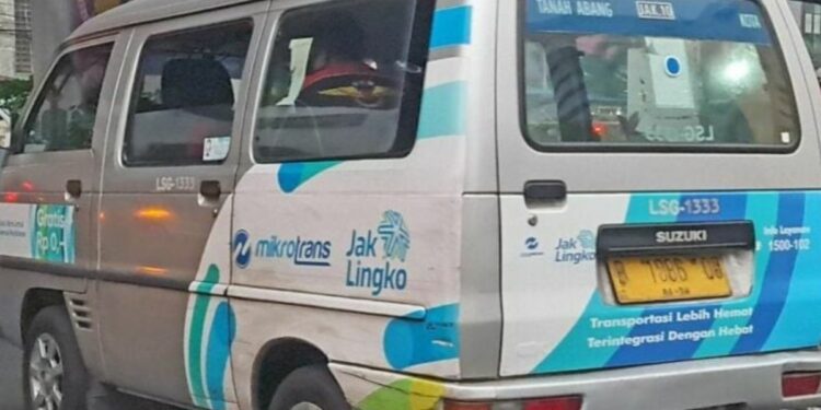 Nihilnya Posisi Ideal Mesin Tap JakLingko Justru Melestarikan Budaya Tolong Menolong Warga Jakarta