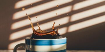 Udah Nggak Usah Debat, Kopi Saset Terbaik Itu ya Nescafe Classic, Kopi Lain Baiknya Diam di Pojokan