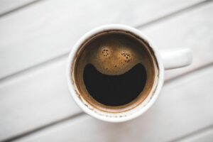 Berhenti Meremehkan Kopi Saset, karena Penikmat Kopi Saset Butuh Ngopi dan Melek, Bukan Validasi dan Terlihat Intelek