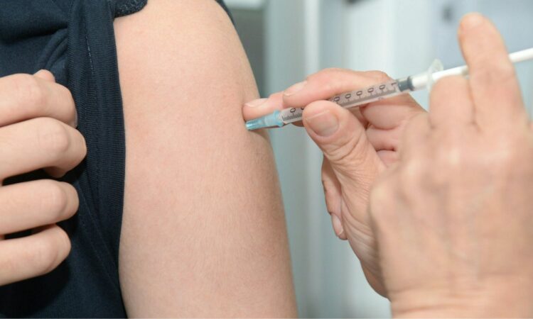 Cek Kesehatan Gratis Saat Ultah, Satu-satunya Hal Baik dari Pemerintah Mojok.co