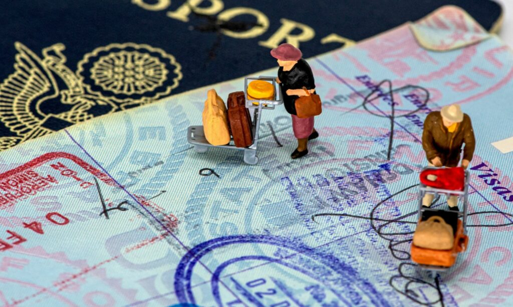 Pengalaman Saya Mendapatkan Visa Schengen Tanpa Perlu “Berdarah-darah” Berkat Sponsor Mojok.co