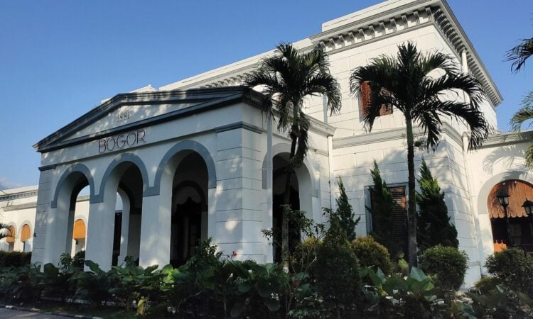 Stasiun Bogor Adalah Stasiun KRL Terbaik Se-Jabodetabek Mojok.co