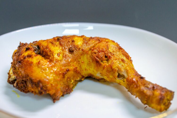 3 Alasan Ayam Gepuk Pak Gembus Juara Dunia Perayaman (Unsplash)