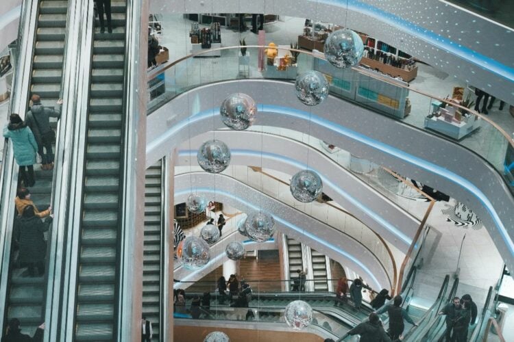 Living World Grand Wisata, Mal Kebanggaan Kabupaten Bekasi yang Punya Segalanya