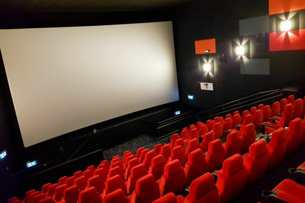 5 Hal yang Akan Terjadi kalau Bangkalan Madura Punya Bioskop, Salah Satunya Nggak Perlu Menyeberang Suramadu untuk Nonton Film Terbaru