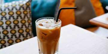 Kalian Terlalu Sibuk Membandingkan Tuku dan Couvee di Jogja Sampai Melupakan Calf, Kopi Underrated yang Enak Banget