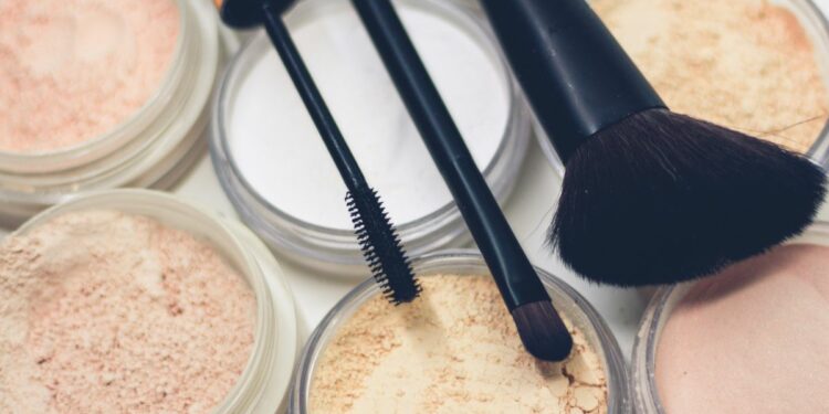 Kalau Kosmetik Punya Zodiak, Viva Itu Capricorn. Nggak Banyak Gaya, tapi Bisa Diandalkan