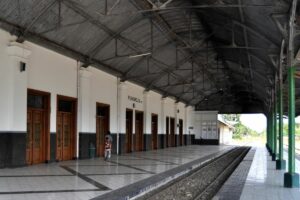 Stasiun Purworejo Memang Sebaiknya Diaktifkan Kembali karena Banyak Manfaatnya