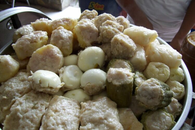 3 Ciri Siomay Enak Dilihat dari Gerobak Penjualnya, Mata Pembeli Harus Jeli