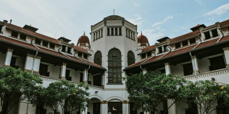 Semarang Tak Selalu Menyimpan Sisi Gelap, Ada Sisi Terang Juga yang Tidak Diketahui Banyak Orang