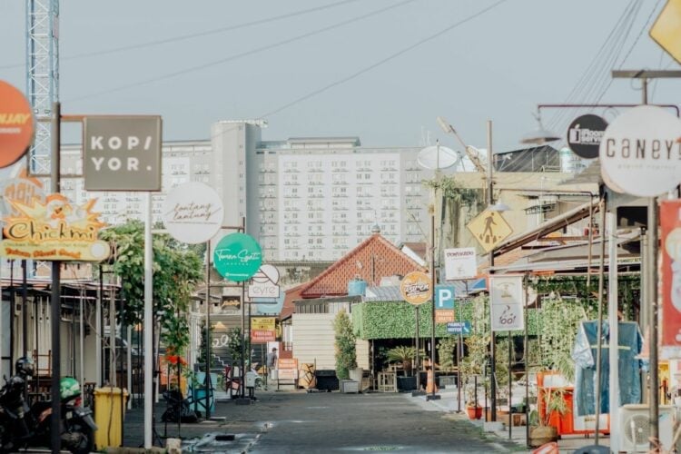 Malang Itu Berbahaya, Menjebak Maba yang Nggak Siap (Unsplash)