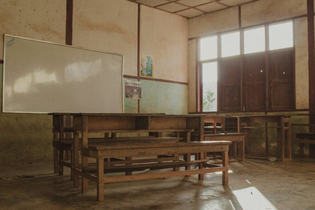 UNNES Semarang, Jangan Melupakan Jasa Prodi Sejarah (Unsplash)