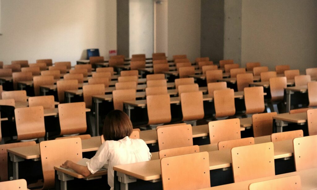 Jangan Ambil Jurusan Psikologi kalau Belum Siap Menghadapi Realitas Ini Mojok.co