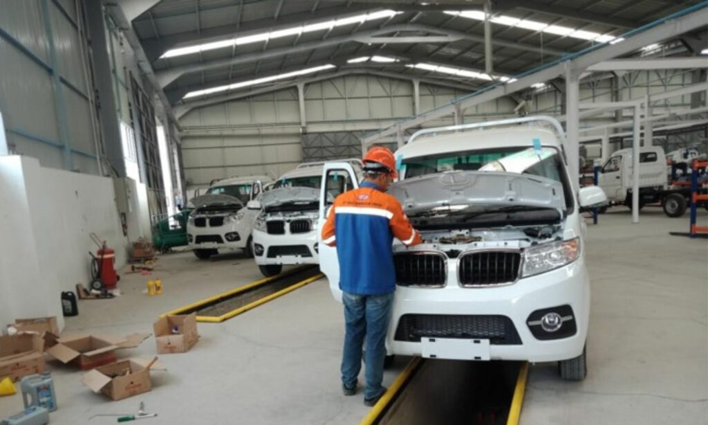 Esemka Lebih Cocok Disebut sebagai Urban Legend daripada Perusahaan Otomotif  Mojok.co