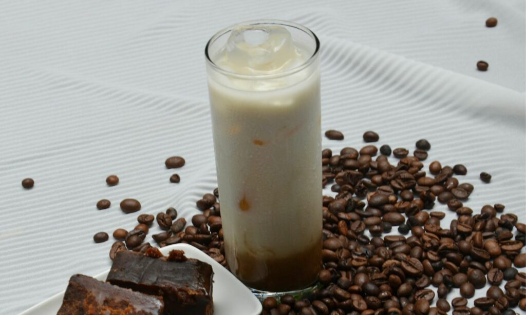 Kopi Susu Couvee dan Tuku Jogja Tidak untuk Dibanding-bandingkan Mojok.co