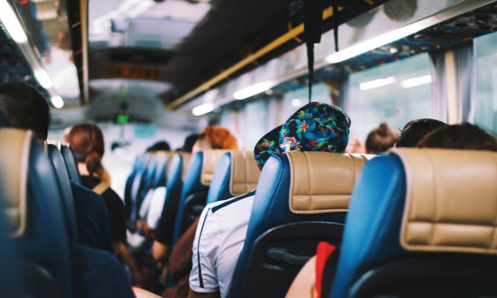 Tips Aman Naik Bus Rosalia Indah supaya Terhindar dari Maling Mojok.co