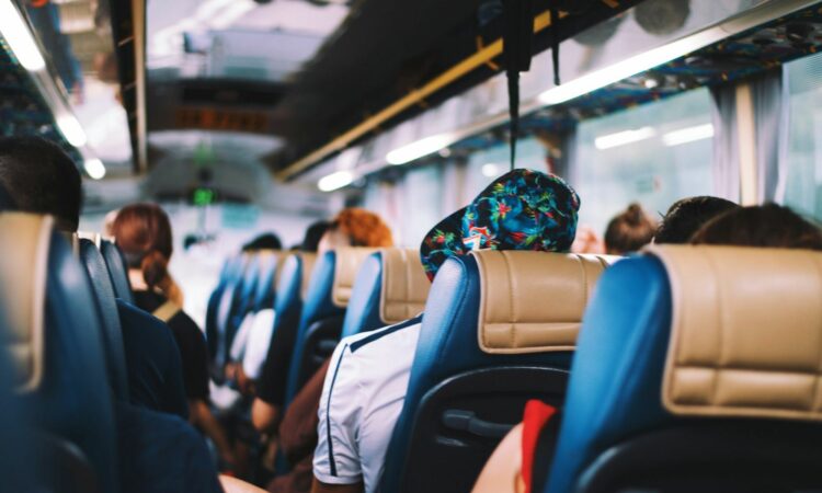 Tips Aman Naik Bus Rosalia Indah supaya Terhindar dari Maling Mojok.co